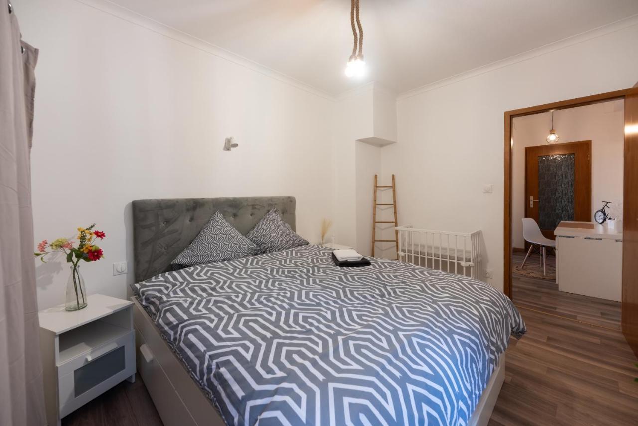 Appartement Cosy De 80 M2 Mulhouse Eksteriør bilde